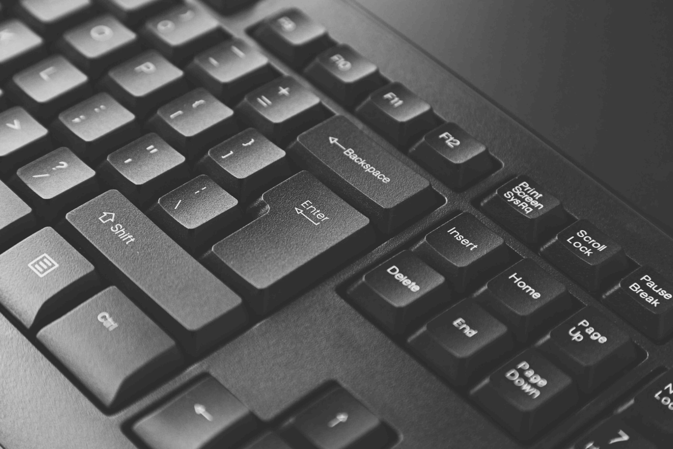 Teclado: letras, números e teclas especiais